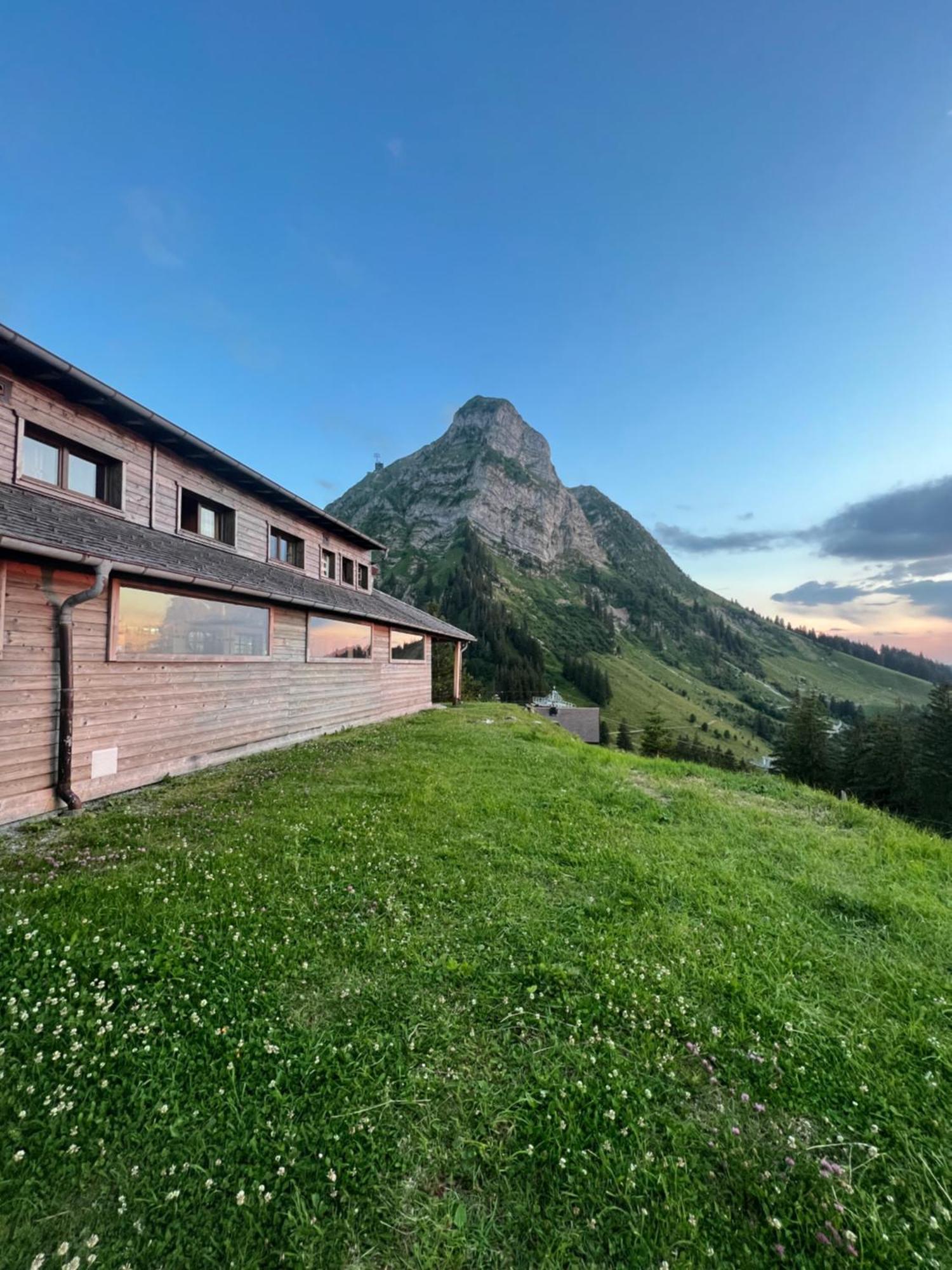 Hotel Refuge De Plan-Francey Moleson Exteriér fotografie